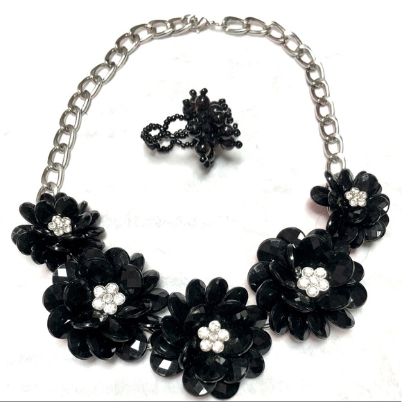 NECKLACE BLACK FLORAL crystal w/rhinestone center & matching handmade ring  NWOT - Picture 7 of 8